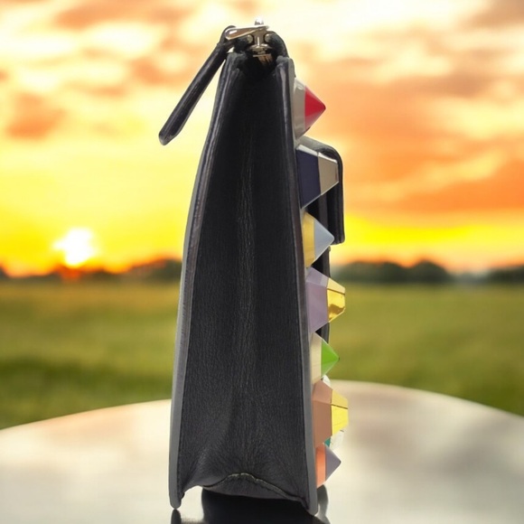 FENDI Vitello Dolce Studded 2 Jours Clutch 😍🔥 - Picture 6 of 12